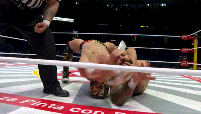 Titán vs. Ricochet llave inmortal 2